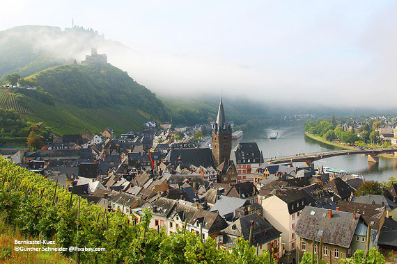 Kurvenreiche Mosel – verführerische Saar