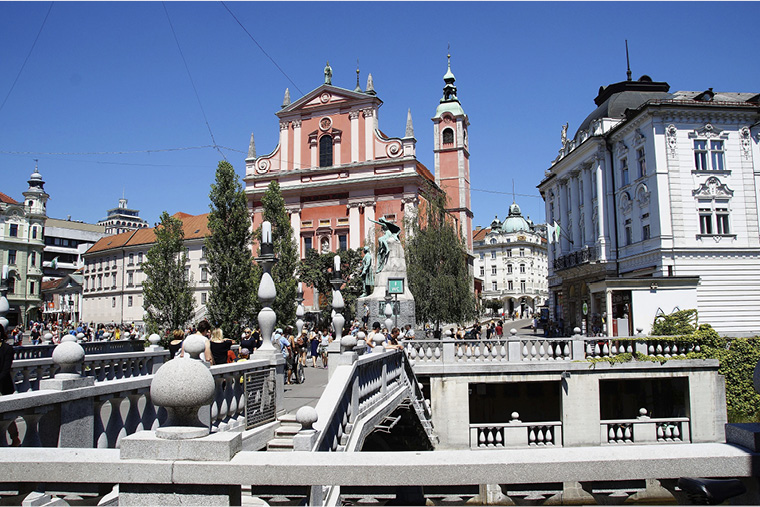 Slowenien zur Tulpenblüte